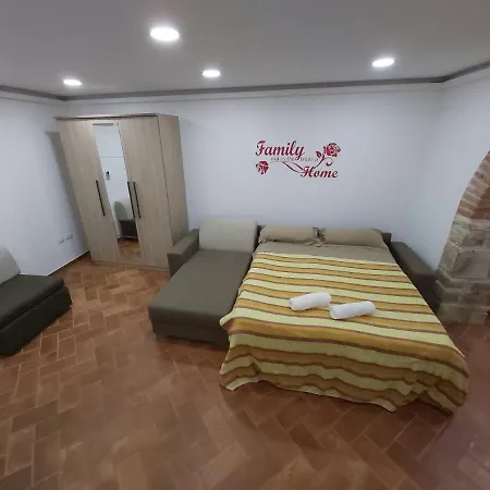 아파트 Marko 포레치